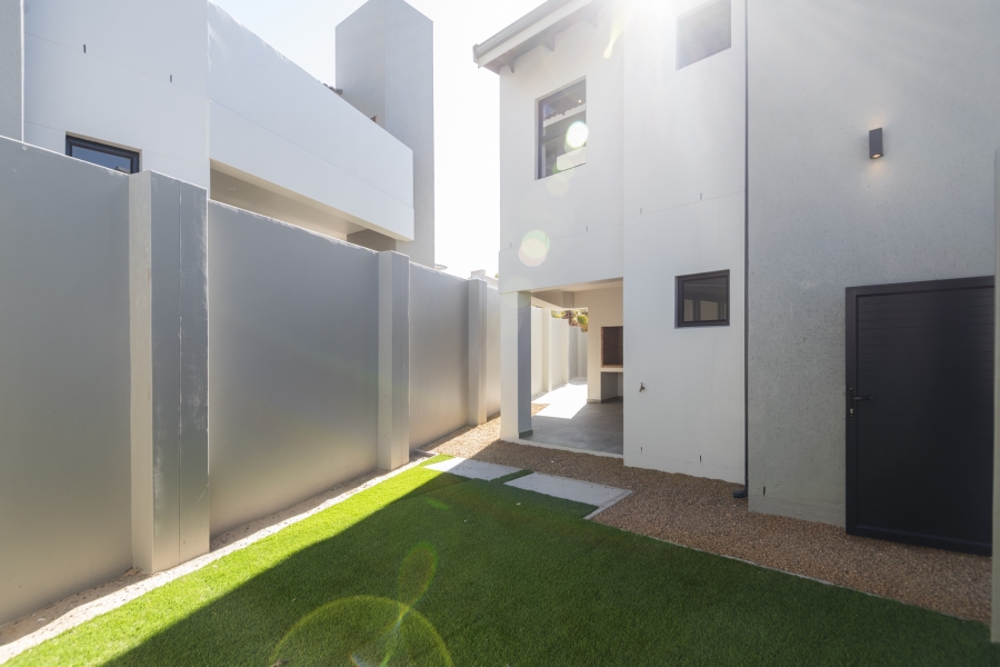 3 Bedroom Property for Sale in Country Club Western Cape